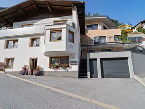 Extérieur maison de vacances [été]