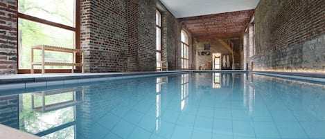 Holiday Home Swimming Pool