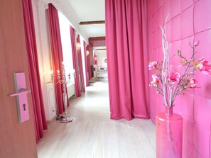 Entrance / Reception