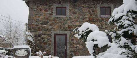 Extérieur maison de vacances [hiver]