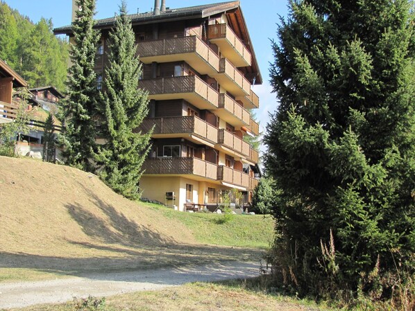 Holiday Home Exterior [summer]