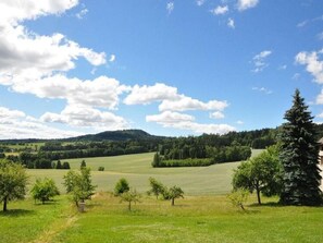 Surroundings [summer] (1-5 km)