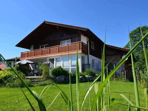 Extérieur maison de vacances [été]