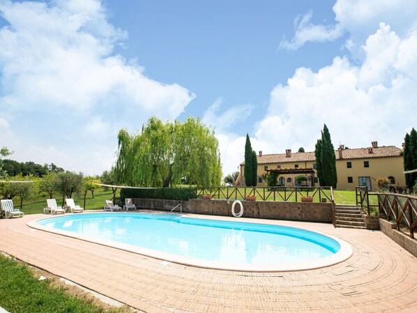 Holiday Home Swimming Pool