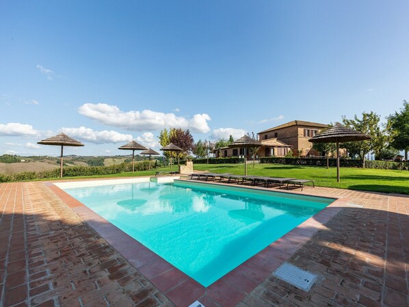 Piscine maison de vacances