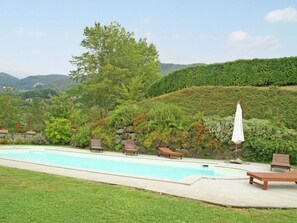 Holiday Home Swimming Pool