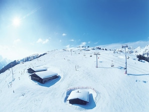 Region [winter] (>5 km)