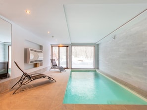 Holiday Home Swimming Pool