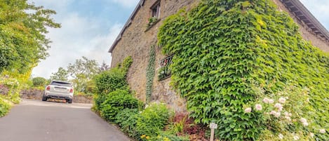 Außenseite Ferienhaus [Sommer]