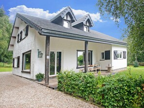 Stugans exteriör [sommar]