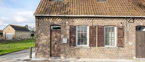 Außenseite Ferienhaus [Sommer]