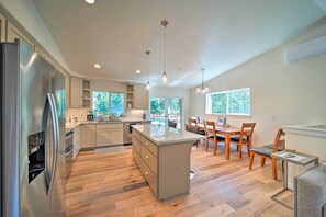 Fully Equipped Kitchen | Coffee Maker