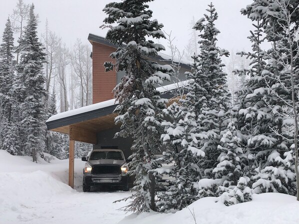 Typical Winter - front of house from the street where you will turn in.