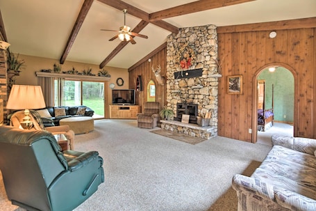 Laporte Vacation Rental | 3BR | 2BA | 2,500 Sq Ft | Stairs Required