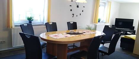 Ferienwohnung, 120qm, 3 Schlafzimmer und 3 Badezimmer, max. 7 Personen