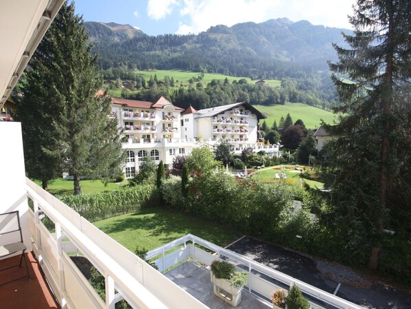 Eigentum, Berg, Bergstation, Haus, Wildnis, Himmel, Gebäude, Gebirge, Grundeigentum, Baum