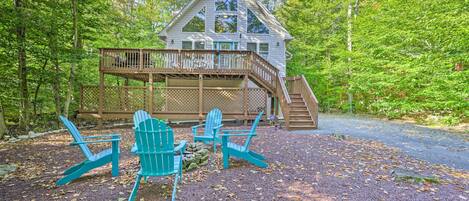 Pocono Lake Vacation Rental | 3BR | 2BA | Stairs Required | 1,680 Sq Ft