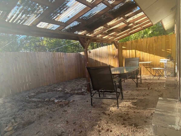 Outdoor dining
