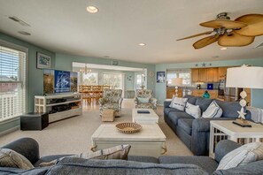 Top-Level Great Room with Deck Access