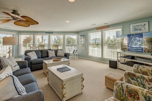 Top-Level Great Room with Deck Access