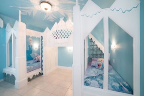Ice Castle Bedroom (Three Twin Beds)
