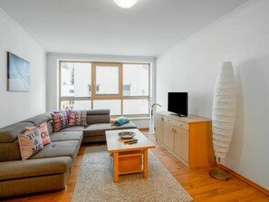 Möbel, Tabelle, Eigentum, Couch, Fenster, Komfort, Holz, Interior Design, Wohnzimmer, Flooring