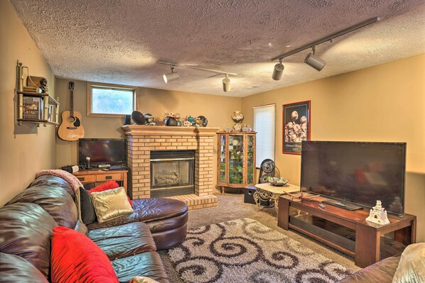 Omaha Vacation Rental | 1BR | 1BA | Stairs Required | 1,700 Sq Ft