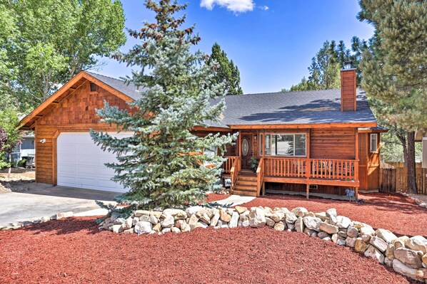 Big Bear Vacation Rental | 3BR | 2BA | 1,440 Sq Ft | Stairs Required to Access