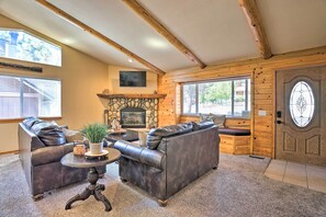 Living Room | Open Floor Plan