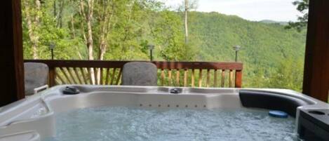 Beautiful Sheltered Hot Tub with View