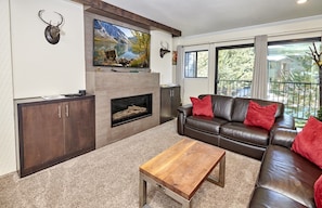 Furniture, Living Room, Indoors, Room, Home Decor