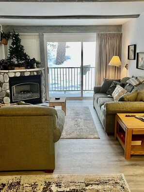 Indoors, Home Decor, Living Room, Furniture, Floor