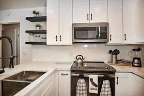 Room, Indoors, Kitchen, Microwave, Oven