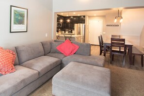 Living Room, Room, Indoors, Furniture, Couch