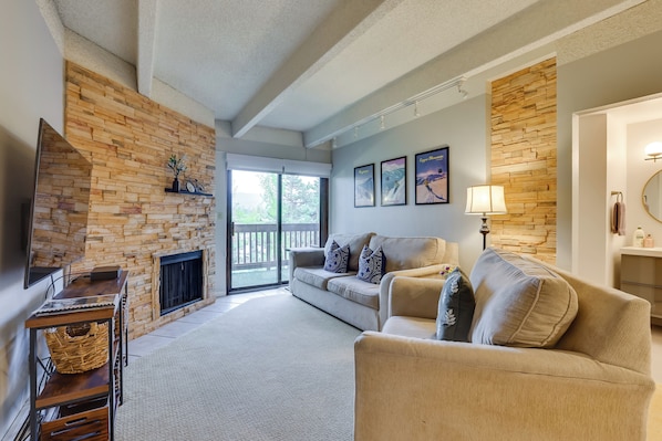 Frisco Vacation Rental | 3BR | 2BA | 960 Sq Ft | 3 Flights of Stairs Required