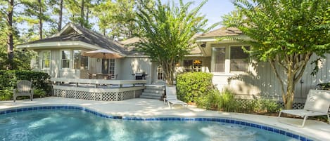 70 Full Sweep -Pool - Can be heated for a fee April-Oct 15