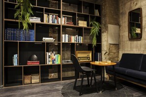 Bibliotek