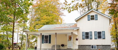 Exterior / Carport