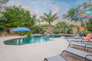 Huge heated pool with Baja and water feature. 