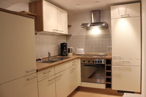 Wohlfühl-Ferienwohnung (56 qm)-Gut Kochen