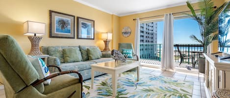 Beautiful Living Room - All the Comforts of Home and a Great Vie