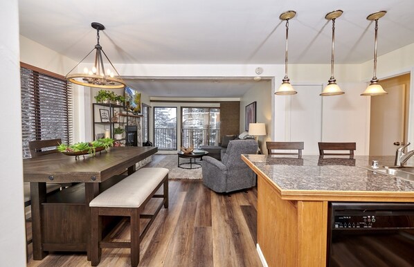Flooring, Hardwood, Indoors, Floor, Room