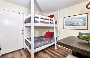 Furniture, Bedroom, Room, Indoors, Bed