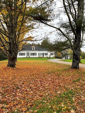 Approaching Pie Farm 