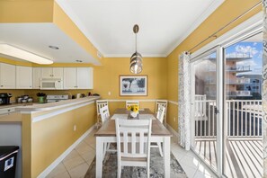,Dining Room,