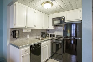 Exact unit will be assigned upon arrival. Views, colors and decor may vary.