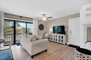 Beachwood Villas 6D- Beach Time Oasis