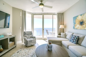 Living Area with Direct Beach and Gulf Views