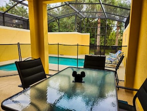 Private Lanai with Pool- no rear neighbors