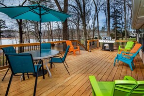 Sit and chill before or after your lake adventure